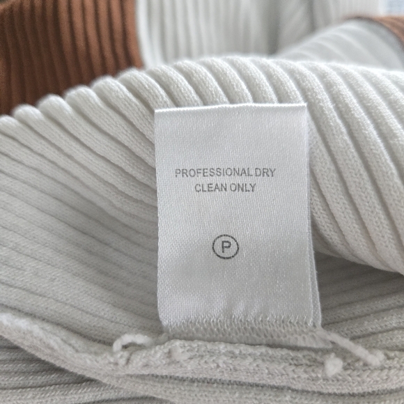 New Staud Dana Ribbed Knit V-Neck Sleeveless Tan/White Midi Dress NWOT Medium - Picture 12 of 16